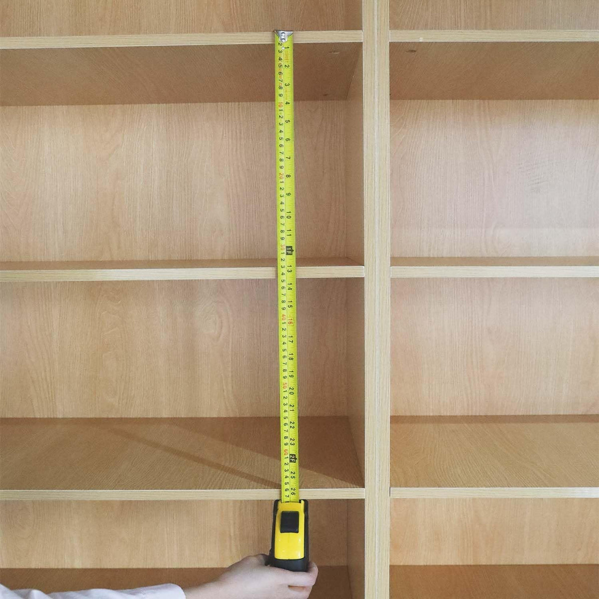 Amazon Basics Self-Locking Tape Measure, MID Accuracy, 7.6 m (2-Pack) meters Scale, Yellow