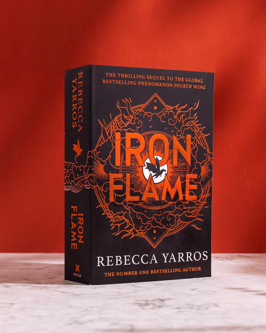Iron Flame: Return to the brutal and addictive world of the global bestselling fantasy phenomenon (The Empyrean)