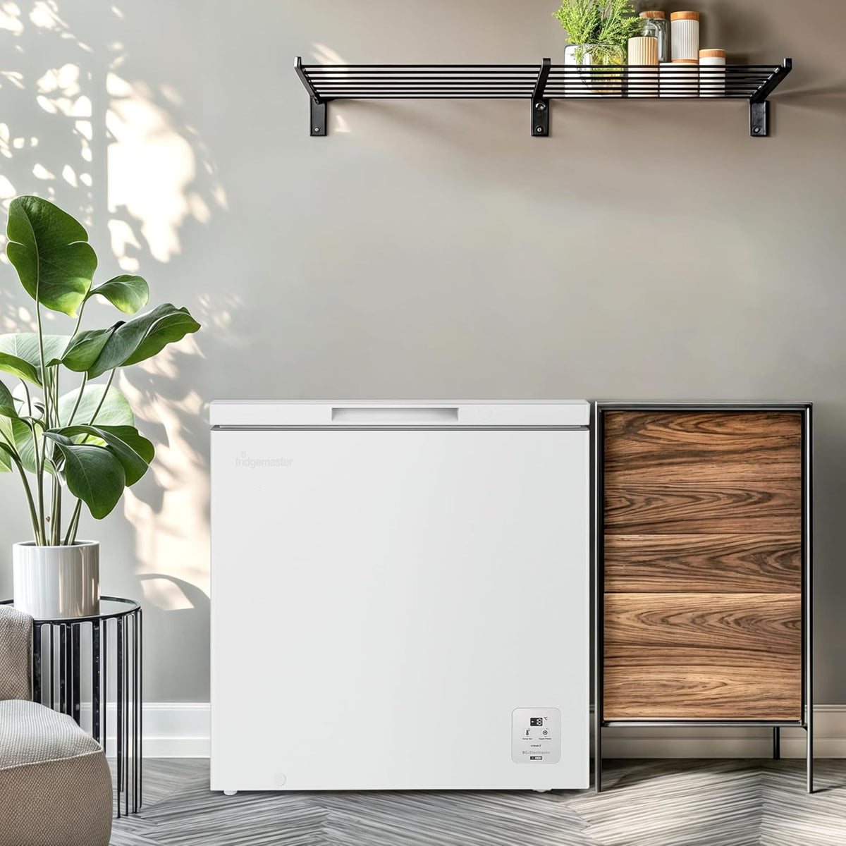 Fridgemaster Chest Freezer, 198 Litre, White, 4-Star Rating, Winter Guard, 85.8x78.7x55.9 cm, Energy Rating E