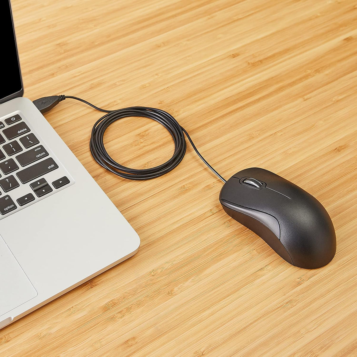 Amazon Basics 3-Button USB Wired Quiet Mouse – Standard, Black
