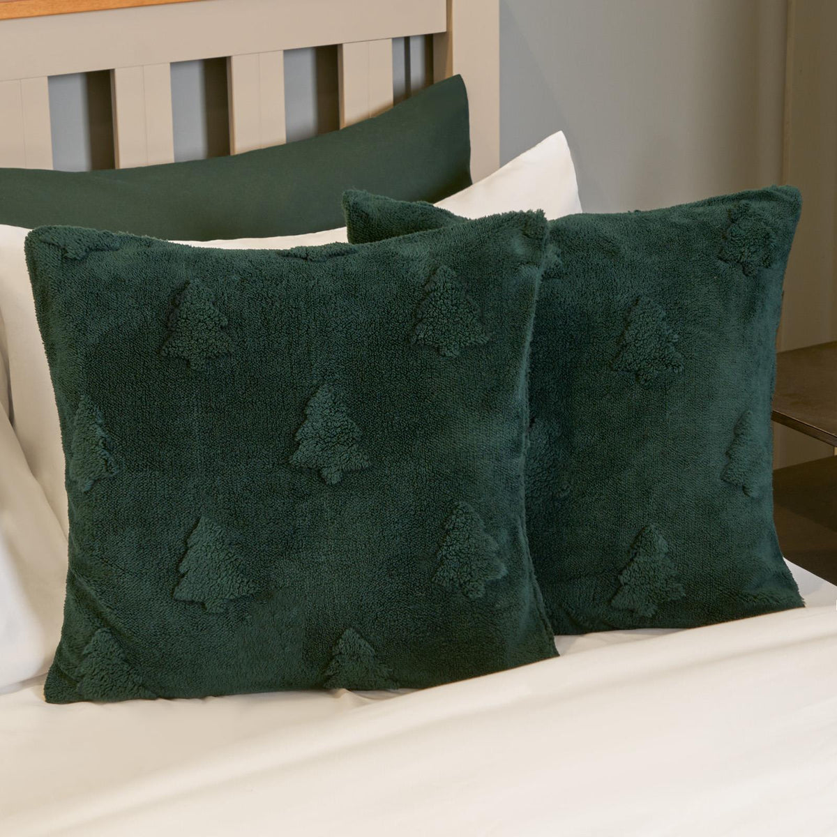 Winter Tree Cushion Covers 2/4 Sherpa Fleece Filled Plump Pads Christmas Home