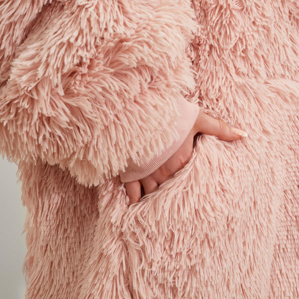 Sienna Fluffy Shaggy Hoodie Blanket Oversize Sherpa Plush Fleece Warm Soft Throw