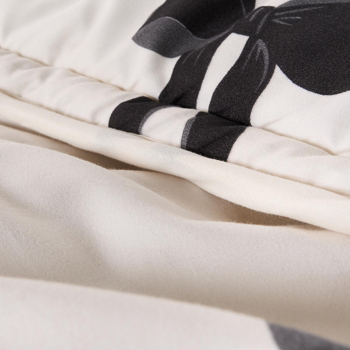 OHS Bows 10.5 Tog Coverless Duvet with Pillowcase Winter Warm Bedding Set