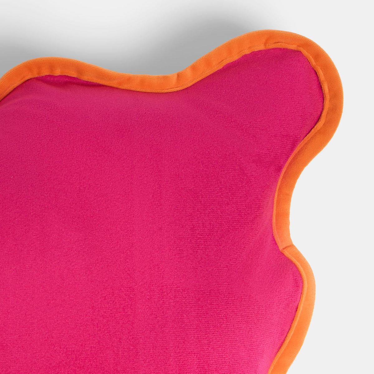 OHS Scallop Edge Cushion Covers Matte Velvet Square Pillowcases Filled Multipack