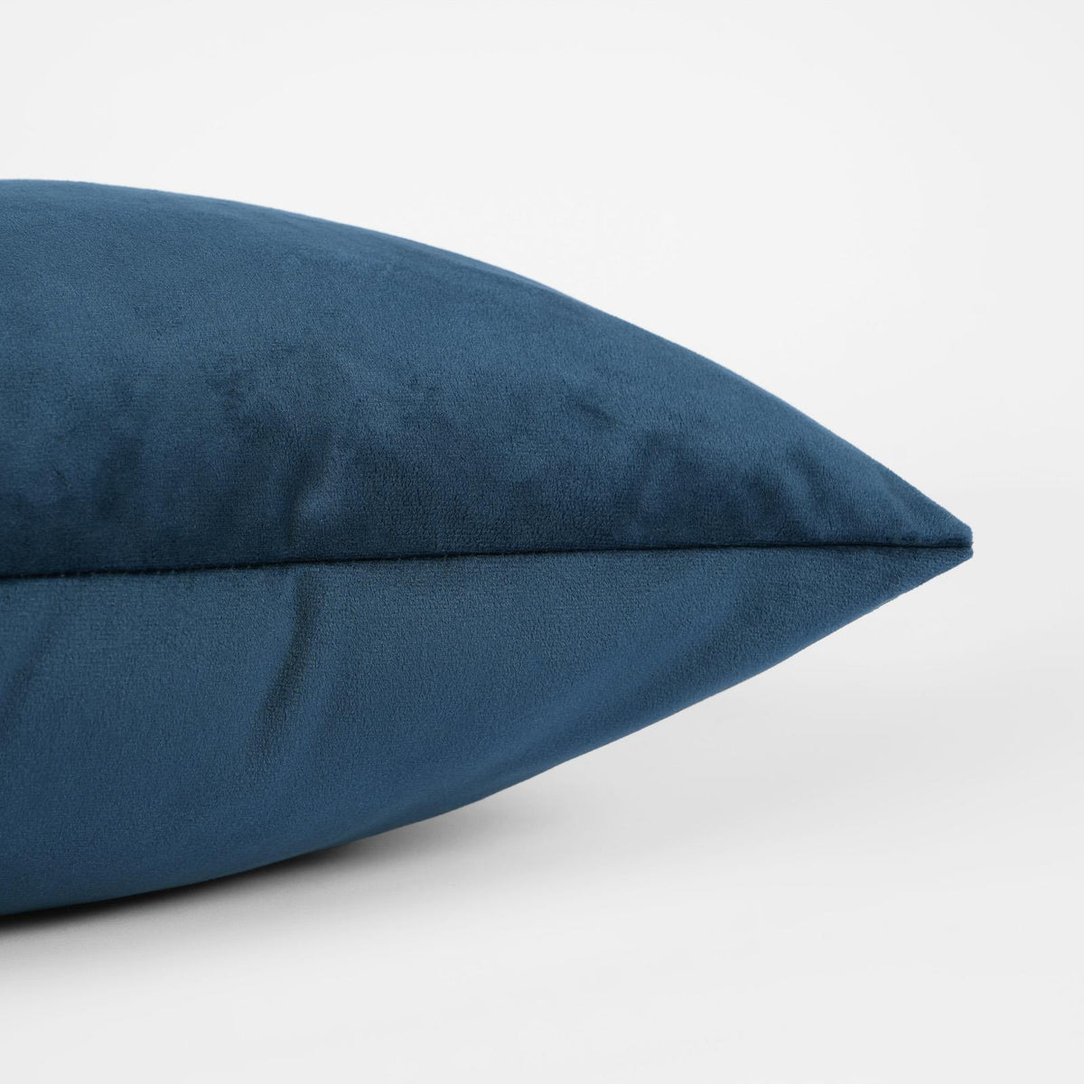 OHS Matte Velvet Cushion Covers Super Soft Luxury Square Pillowcases Multipack