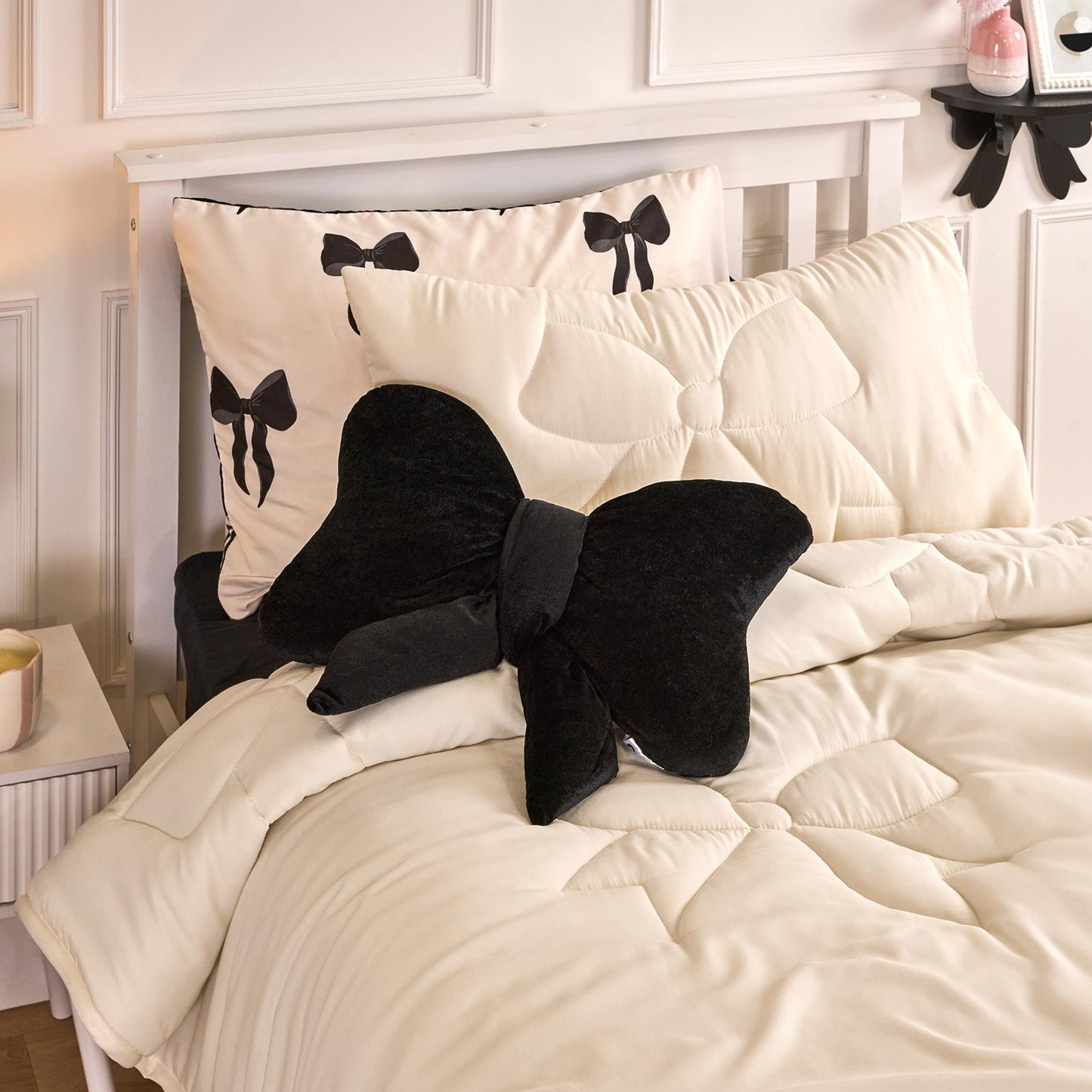 OHS Quilted Bows 7.5 Tog Coverless Duvet with Pillowcase Winter Warm Bedding Set