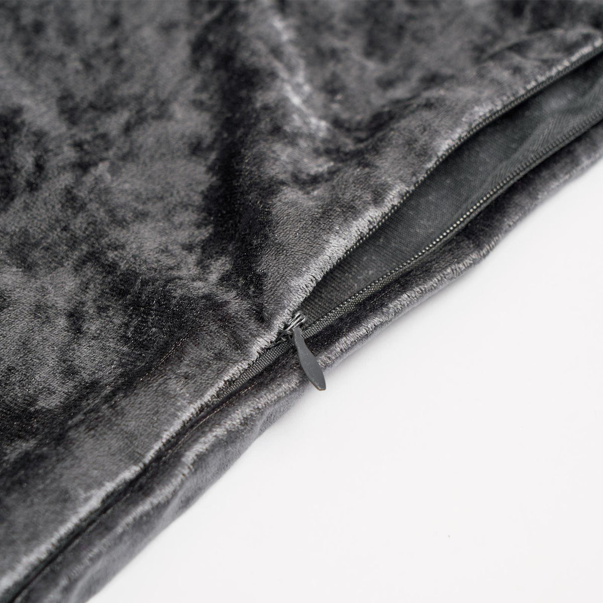 Sienna Cushion Covers Crushed Velvet Luxury Pack of Filled Insert Pad, 45 x 45cm