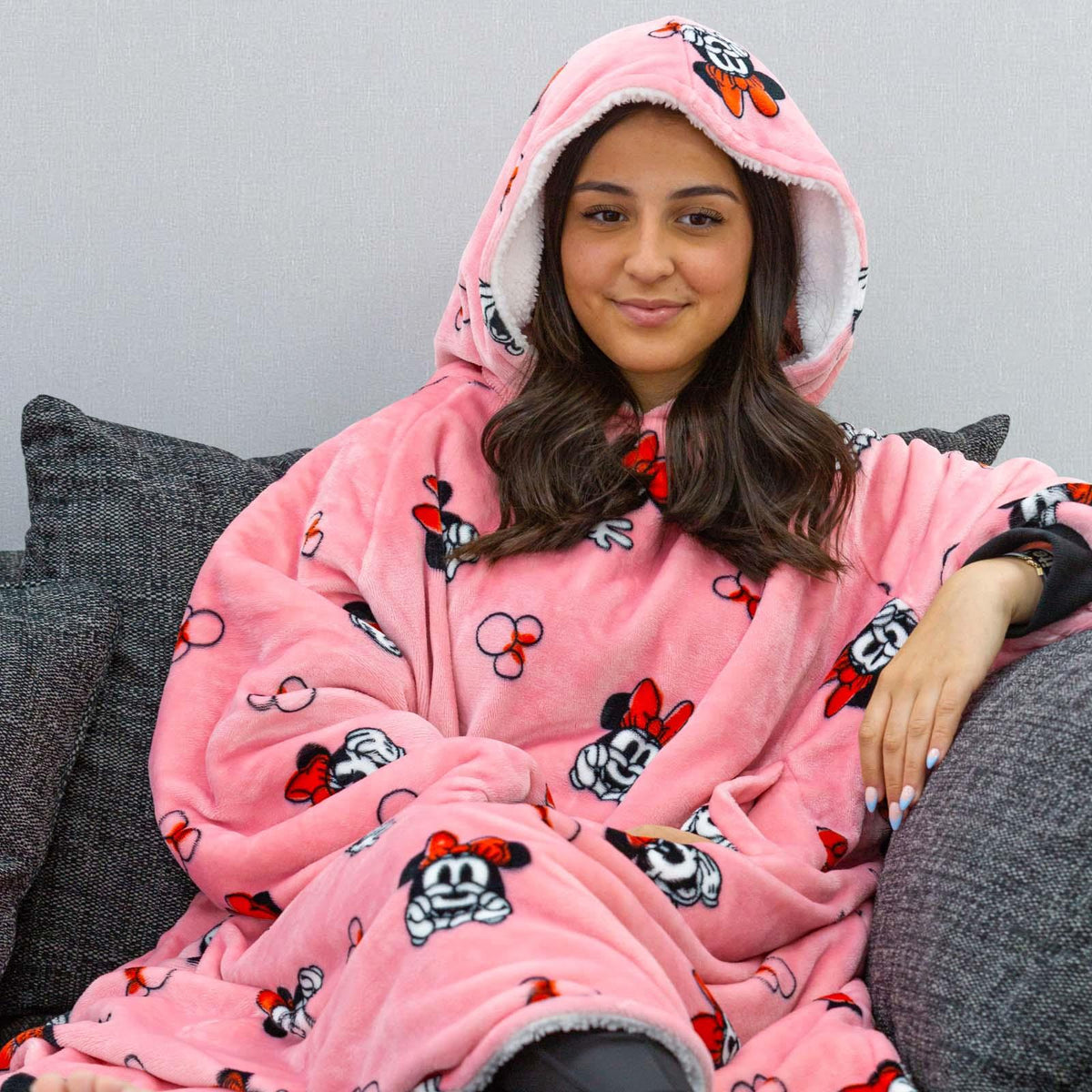 Minnie Mouse Hoodie Blanket Oversized Wearable Soft Sherpa Fleece Throw, Pink