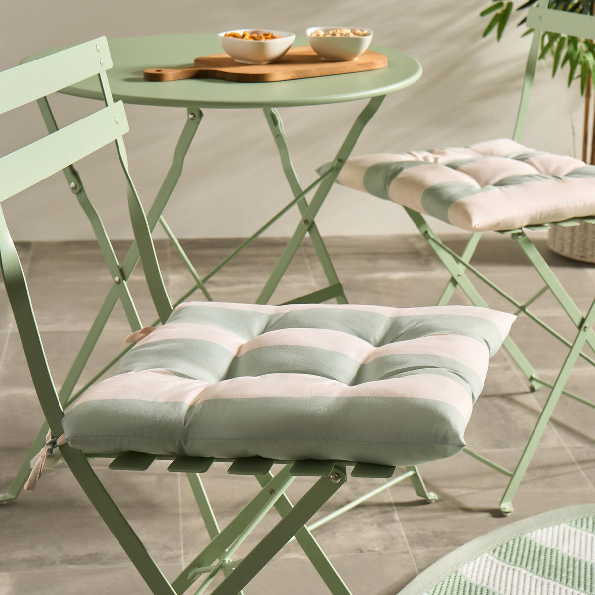 OHS Seat Pads 2 Water Resistant Outdoor Cushions Garden Chair Covers Ties