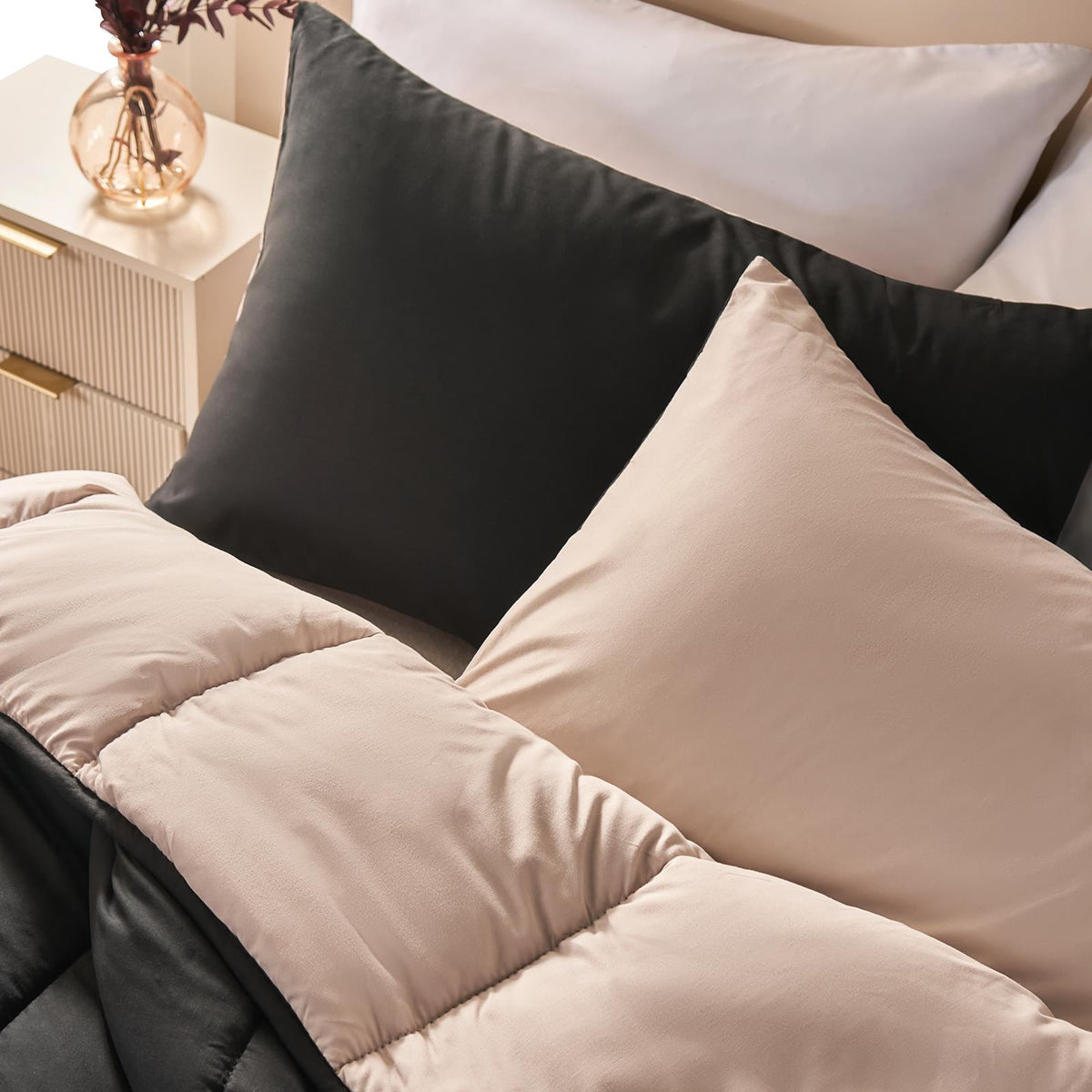 OHS Coverless Duvet & Pillowcase 10.5 Tog Bedding Set Easy Care Reversible