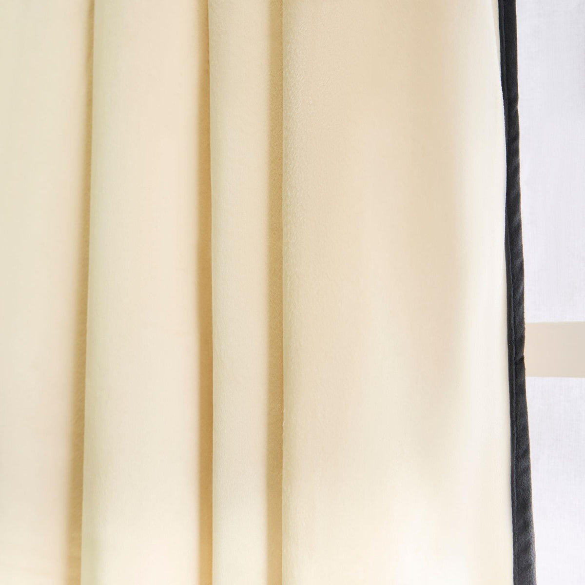 OHS Piped Edge Velvet Curtains Thermal 2 Panel Eyelet Ready Made