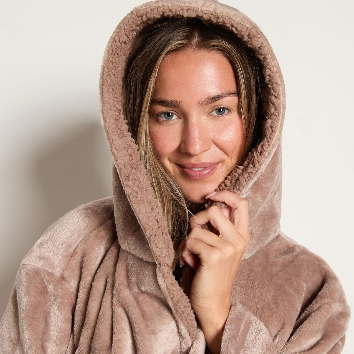 OHS Flannel Dressing Gown Soft Fleece Adults Unisex Thermal Winter Bathrobe
