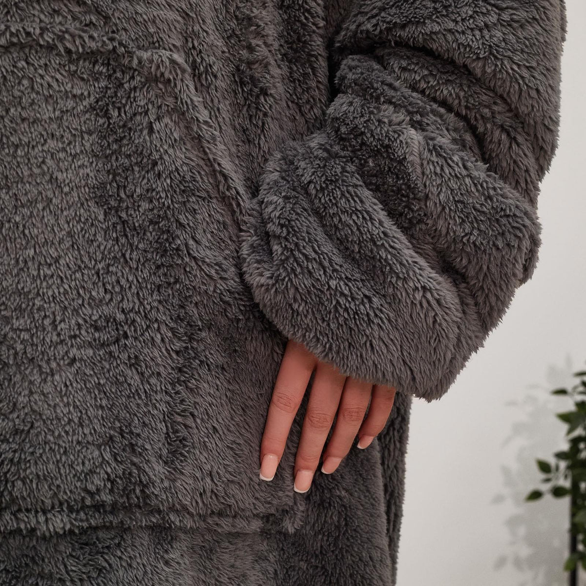 Brentfords Extra Long Blanket Hoodie Oversized Teddy Fleece Sweatshirt Adult NEW