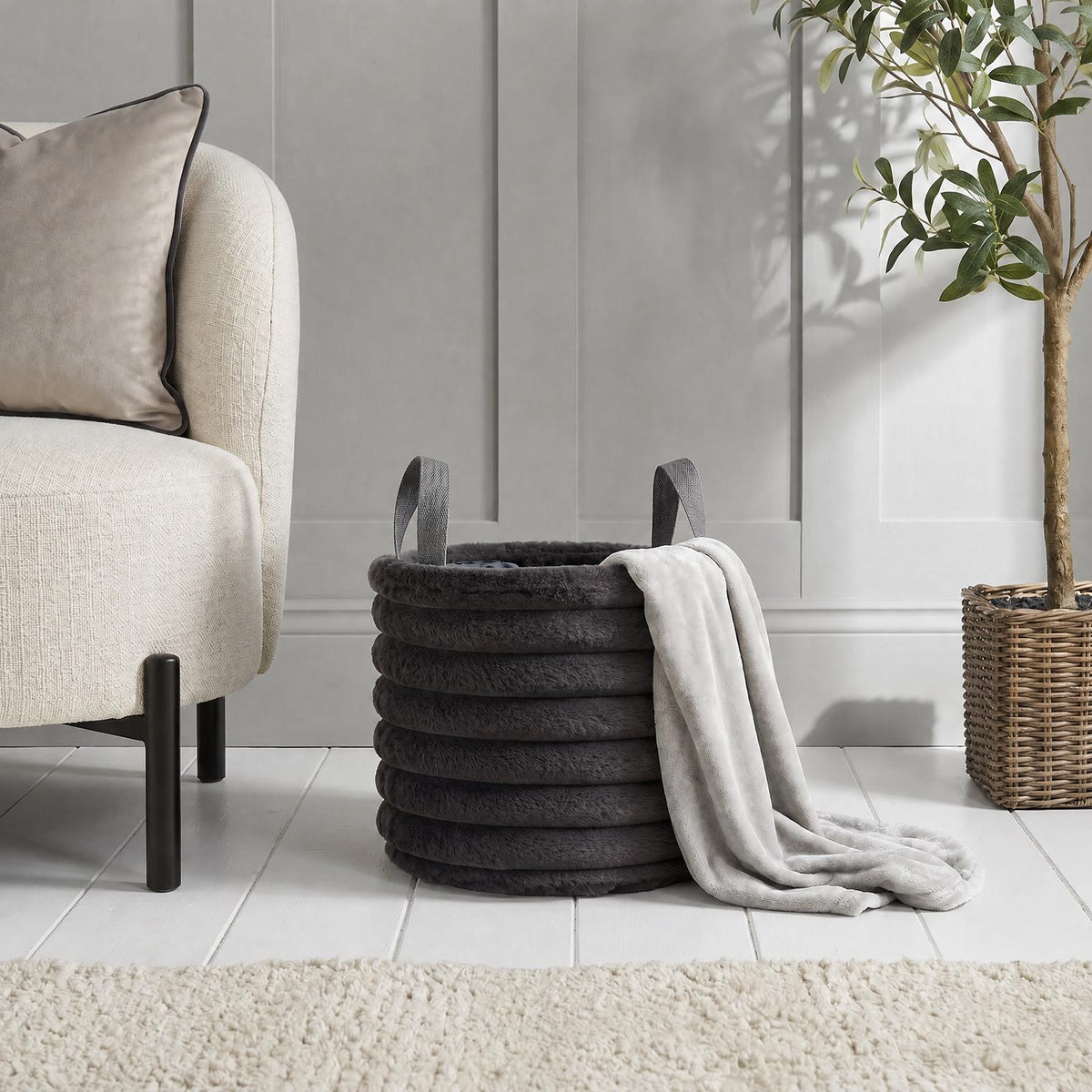 OHS Ribbed Storage Basket with Handles Faux Fur Compact Bucket Organiser