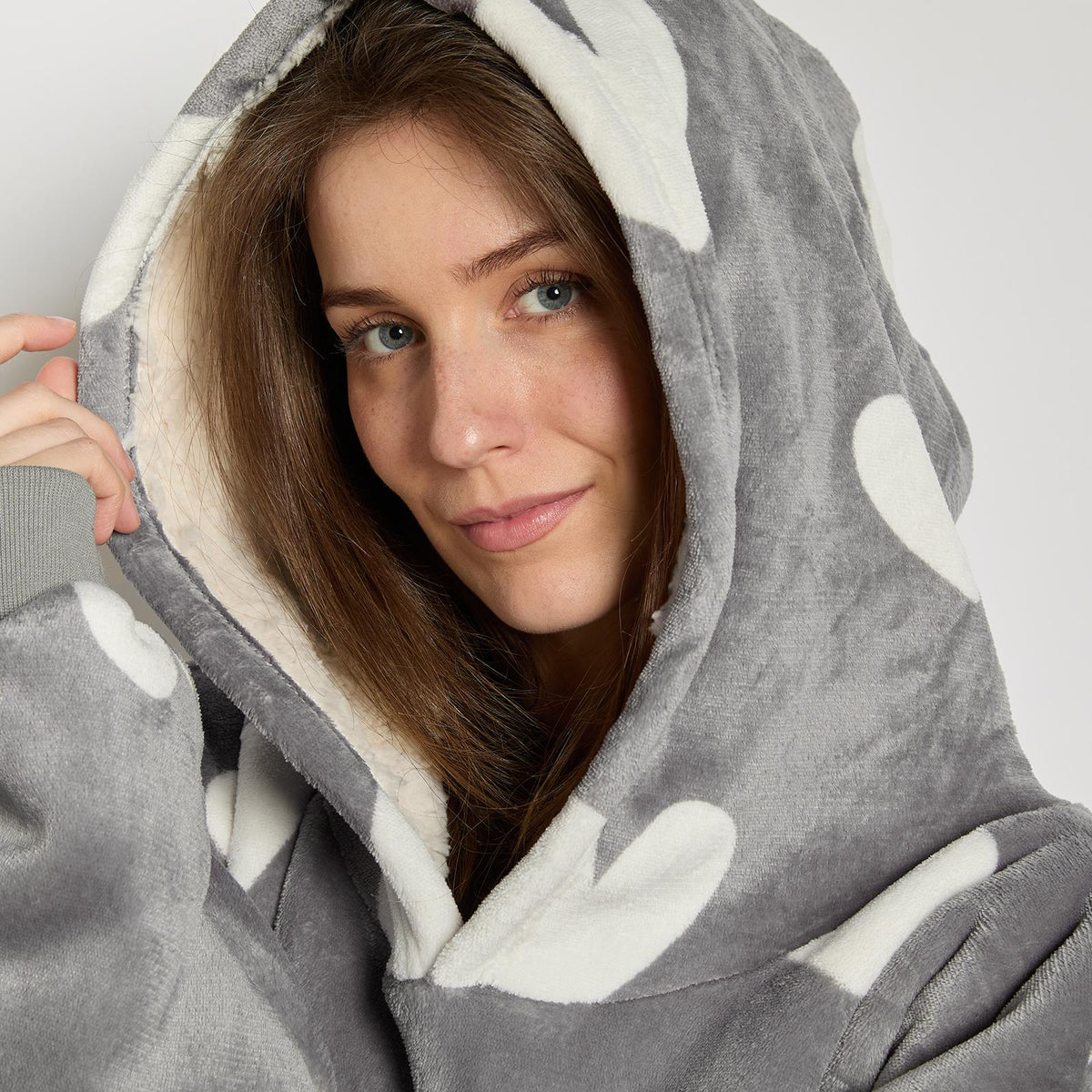 OHS Heart Print Hoodie Blanket Oversized Adult Fleece Sherpa Throw Jumper