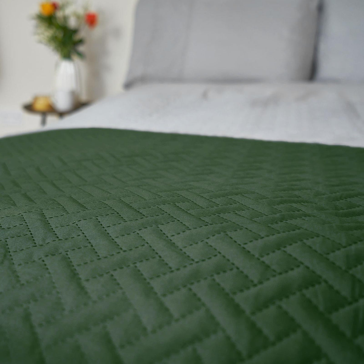Brentfords Geo Quilted Bedspread Blanket Pinsonic Throw Large Sofa Bed Comforter