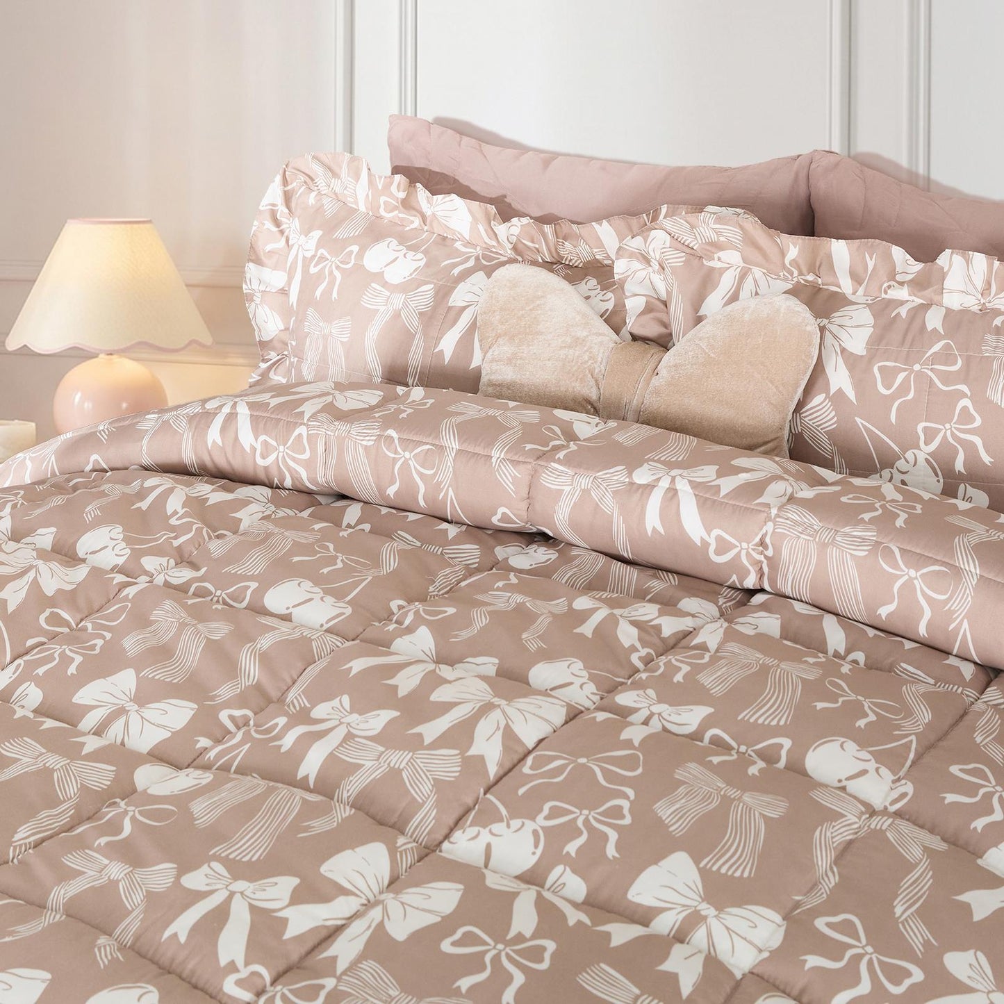 OHS Frill Edge Coverless 7.5 Tog Duvet Bows Print Bedding Set with Pillowcase