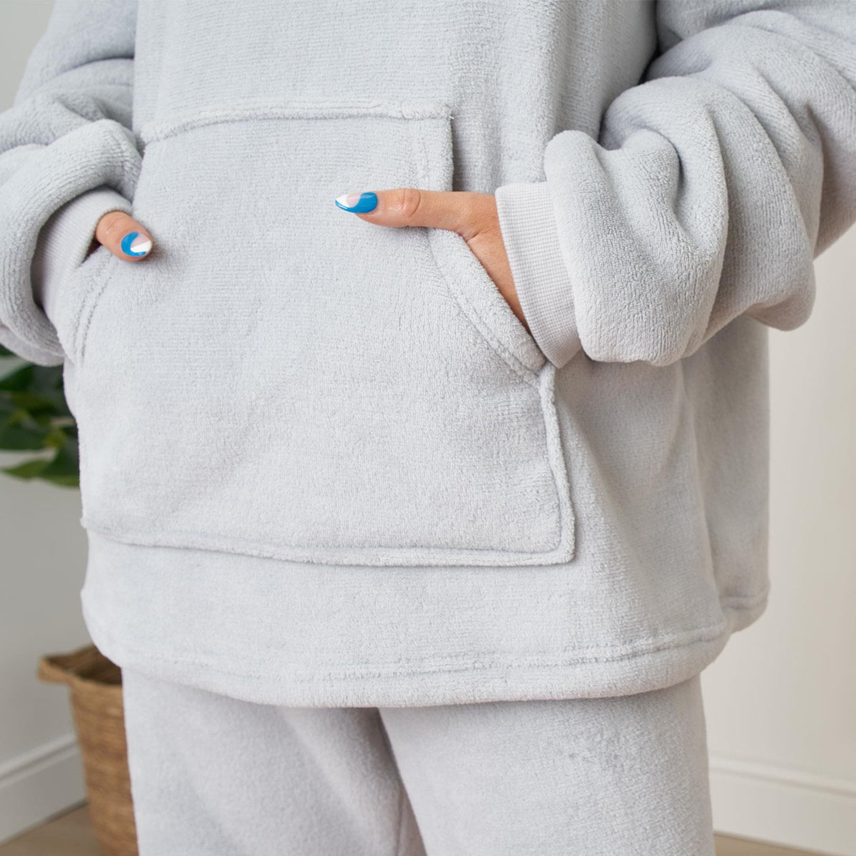 OHS Fleece Loungewear Set Coral Winter Sherpa Nightwear 2-Piece Hoodie Jogger