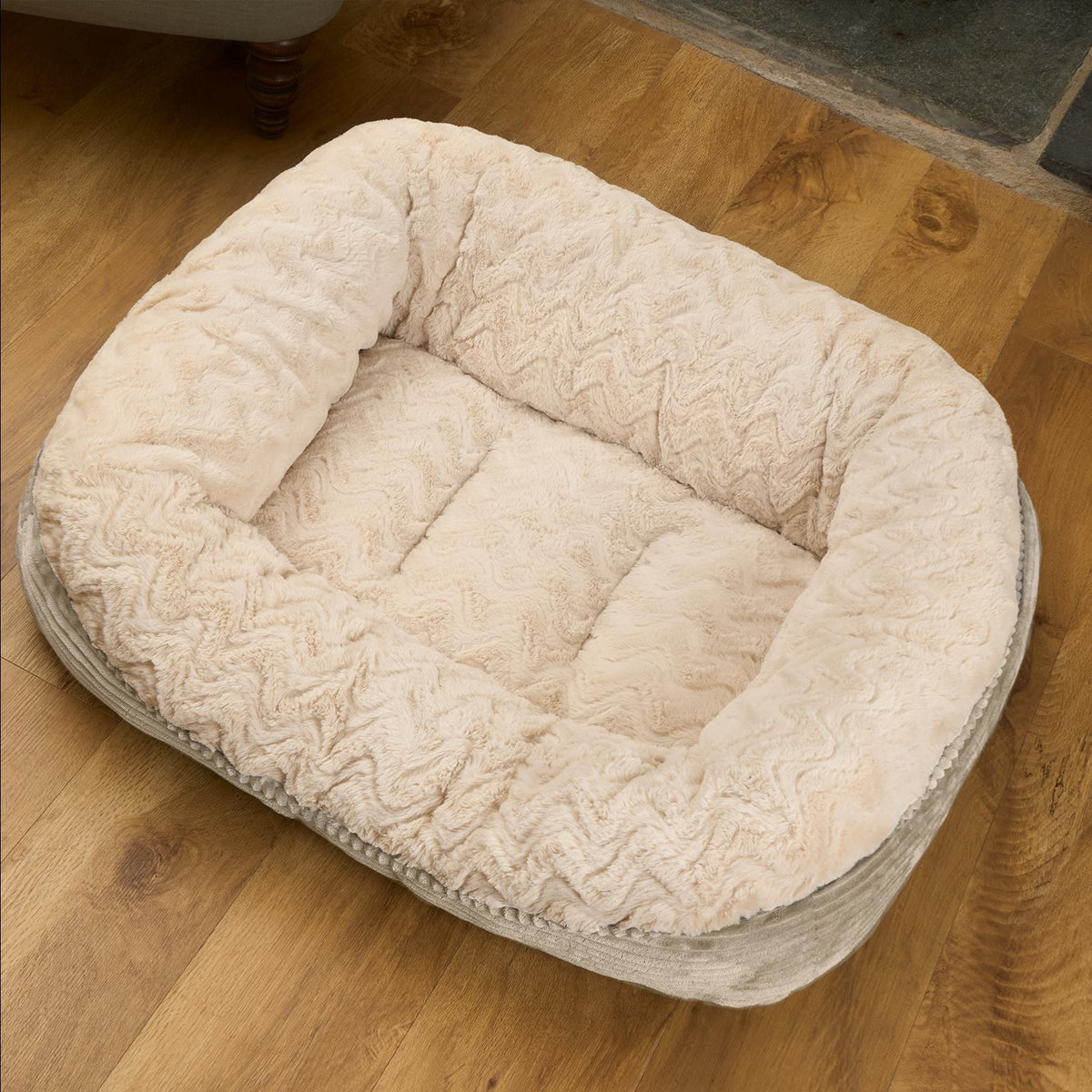 Dog Bed Washable Plush Soft Faux Fur Fleece Ribbed Pet Basket Cushion Warm Cosy