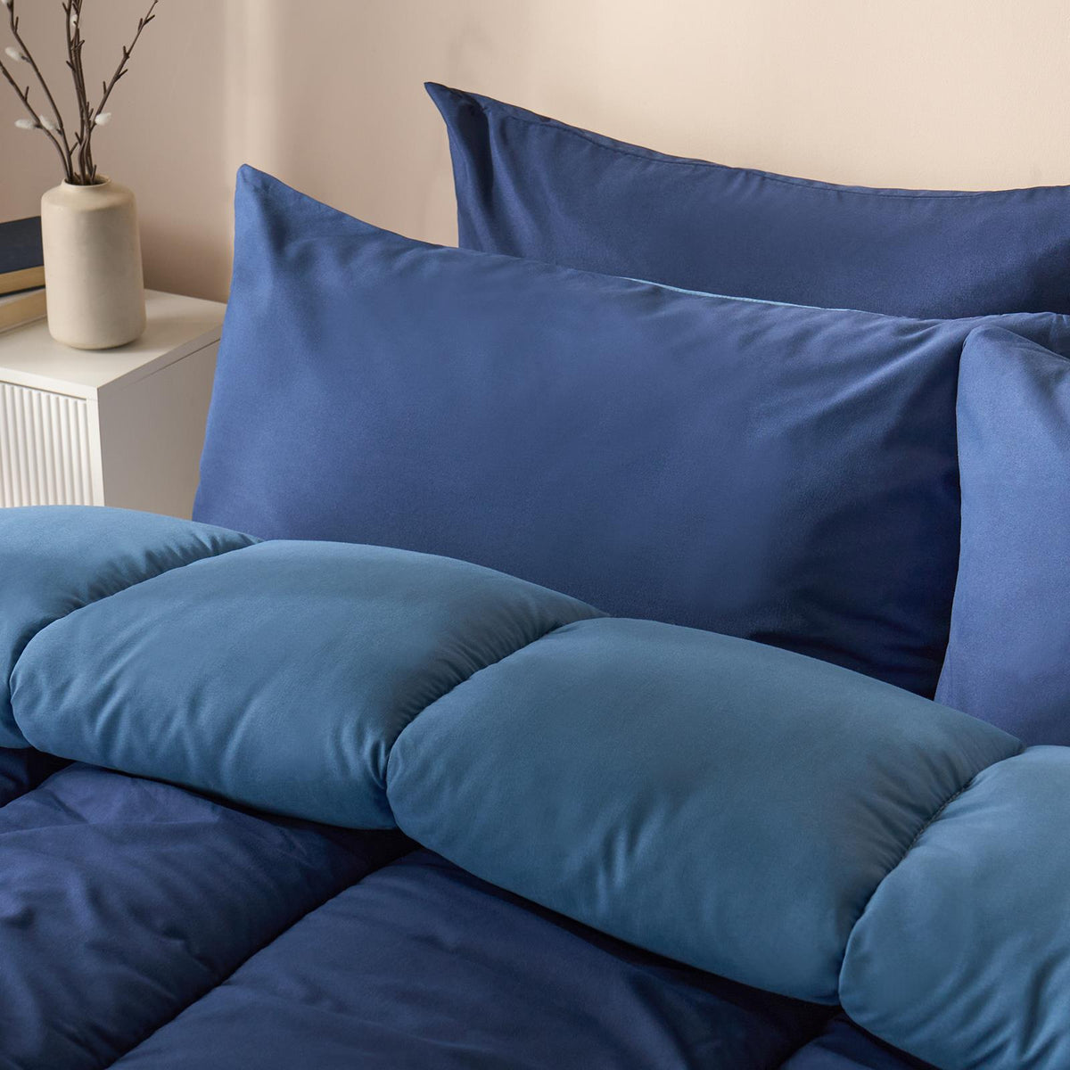 OHS Coverless Duvet & Pillowcase 10.5 Tog Bedding Set Easy Care Reversible