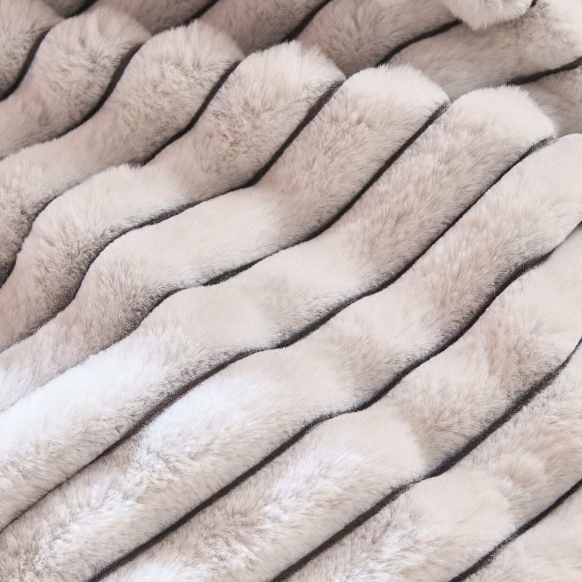 OHS Faux Fur Ribbed Fleece Throw Over Bed Blanket Warm Supersoft