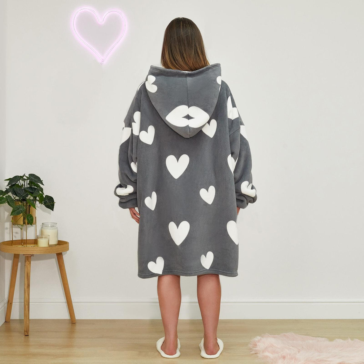 OHS Heart Print Hoodie Blanket Oversized Adult Fleece Sherpa Throw Jumper
