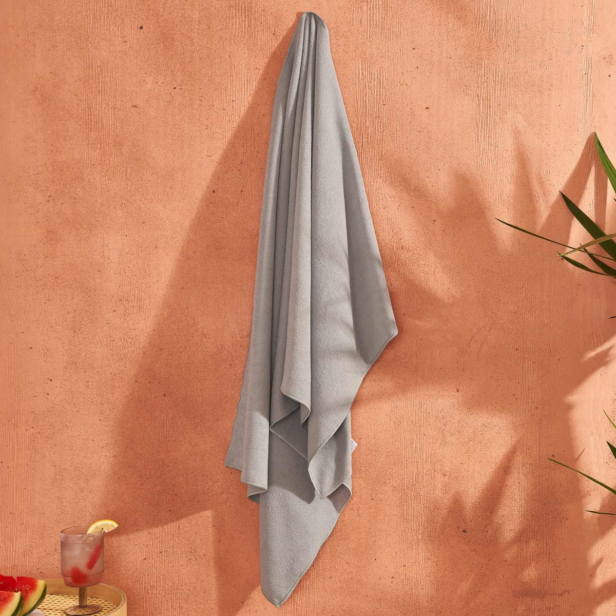 OHS Large Beach Towel Microfiber Lightweight Quick Dry Bath Gym Sports