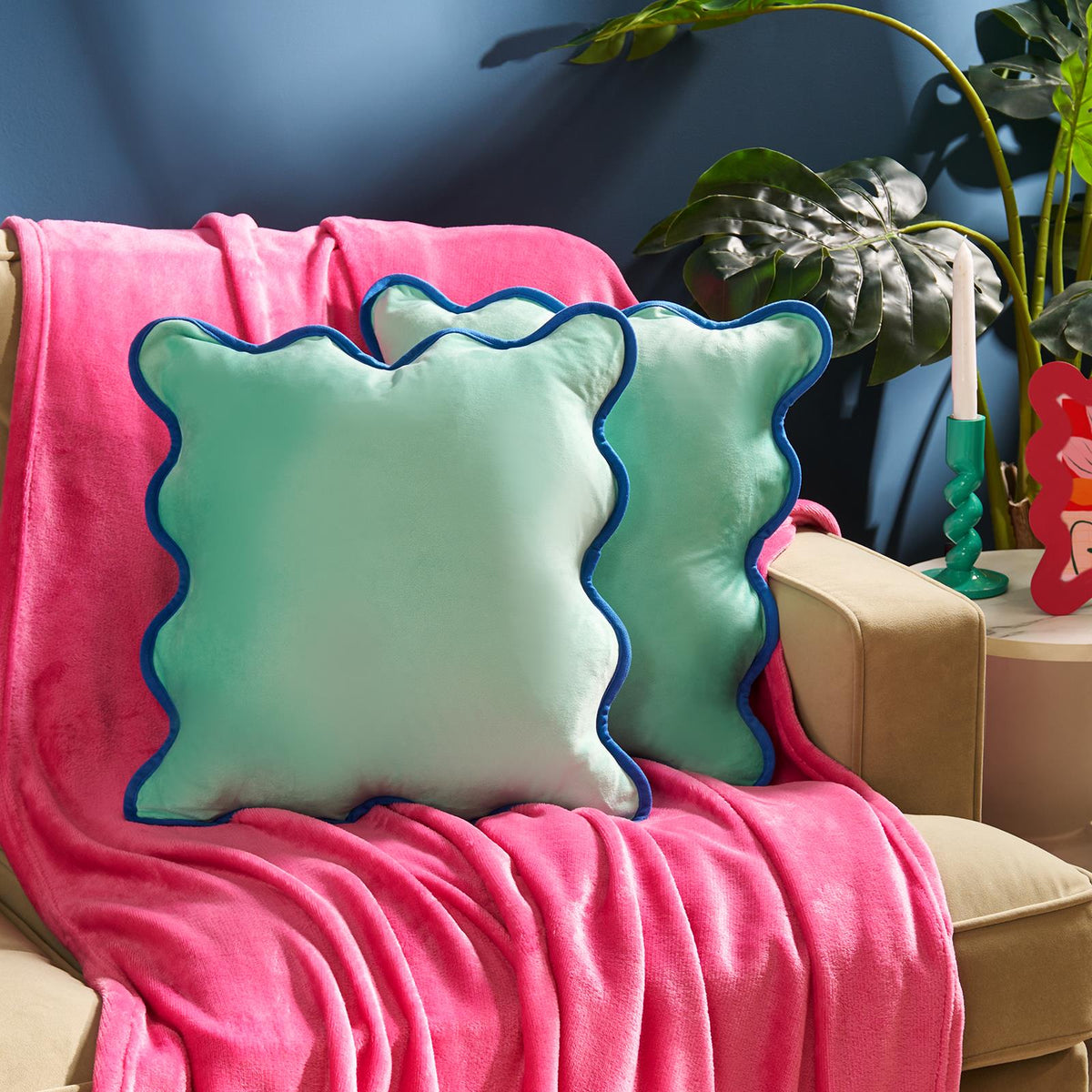 OHS Scallop Edge Cushion Covers Matte Velvet Square Pillowcases Filled Multipack