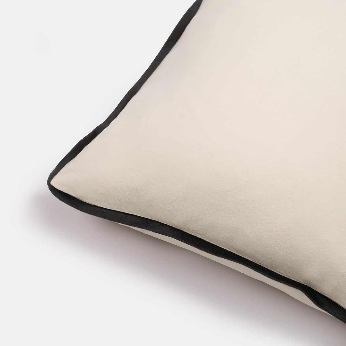 OHS Piped Edge Cushion Covers Matte Velvet Soft Luxury 2/4 Square Pillowcases