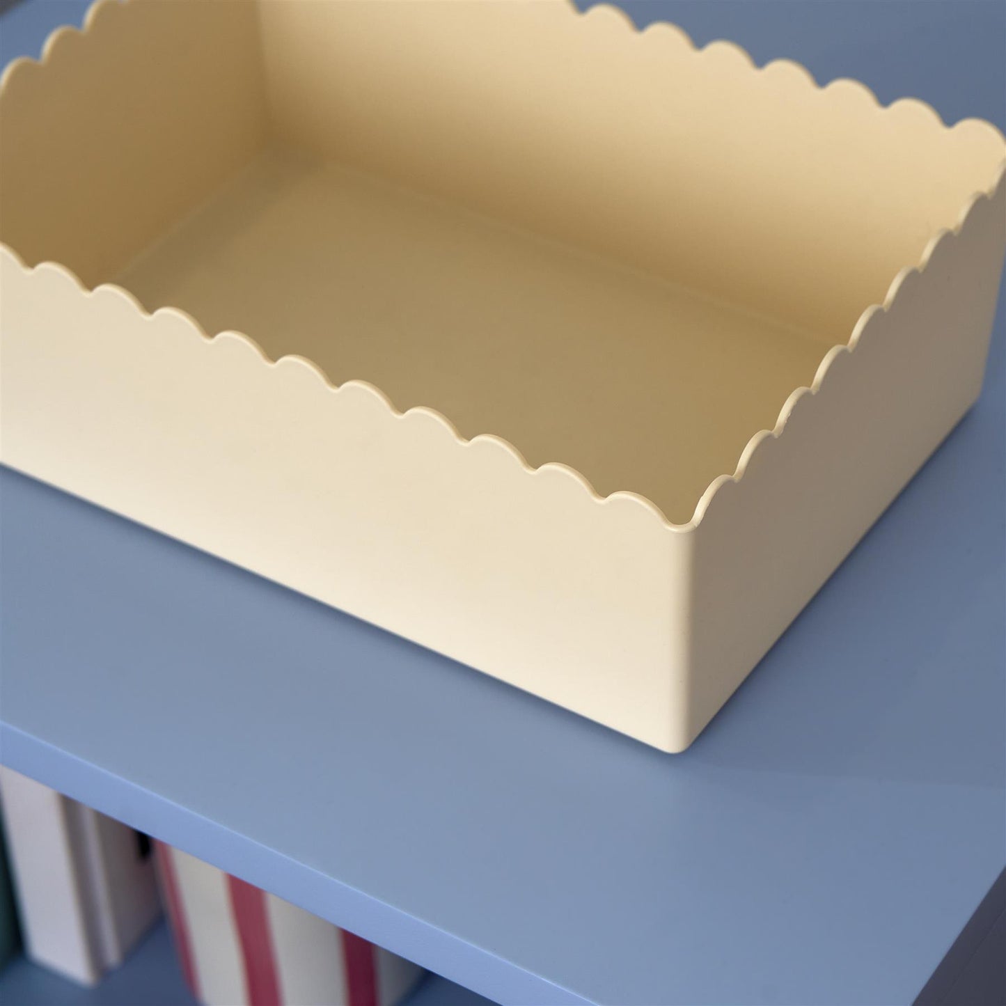 OHS Scallop Edge Organiser PP Plastic Box Tub Storage Bin Container Home Decor