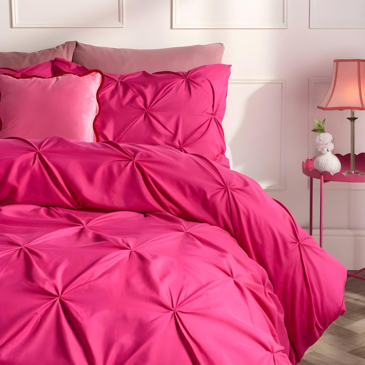 OHS Microfibre Pintuck Bedding Pinch Pleat Duvet Cover Set with Pillowcase