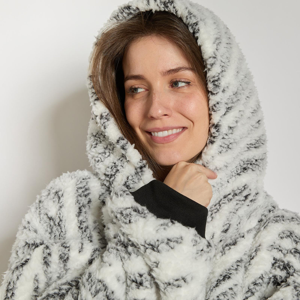 OHS Animal Prints Hoodie Blanket Sherpa Lined Fleece Wearable Throw