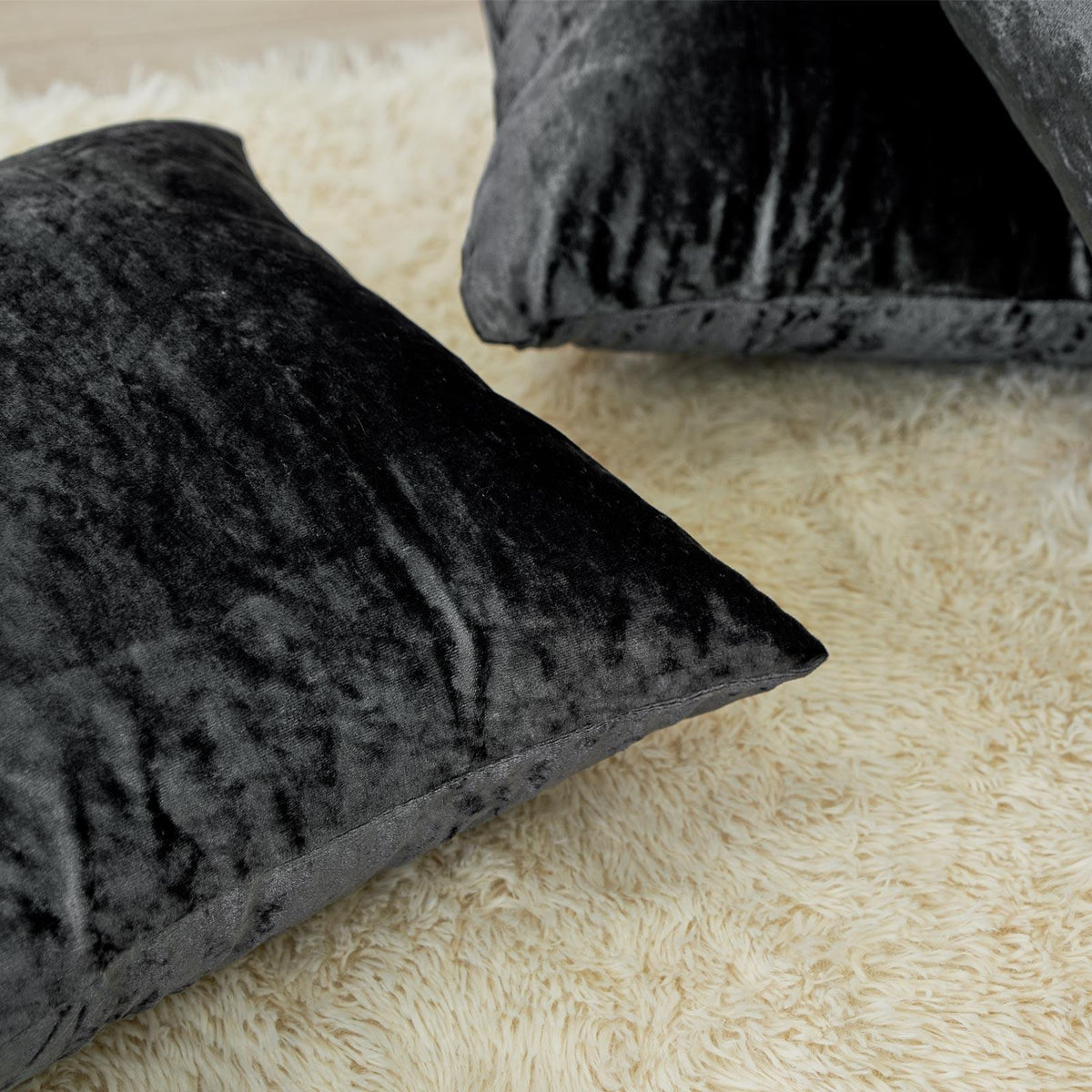 Sienna Cushion Covers Crushed Velvet Luxury Pack of Filled Insert Pad, 45 x 45cm