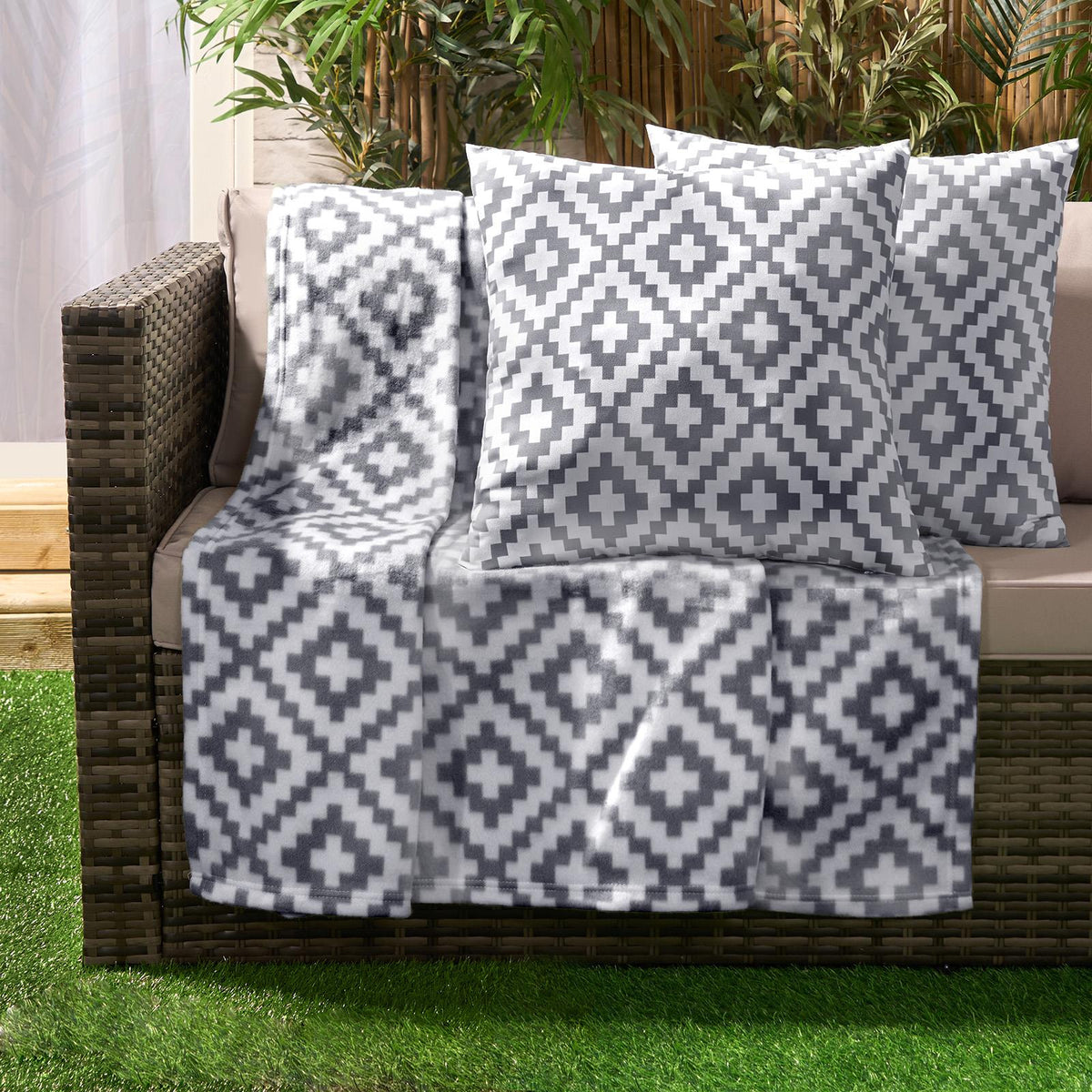 Geo Tile Throw Over Bed Blanket Travel Garden Chair Soft Fleece Warm Bedspread