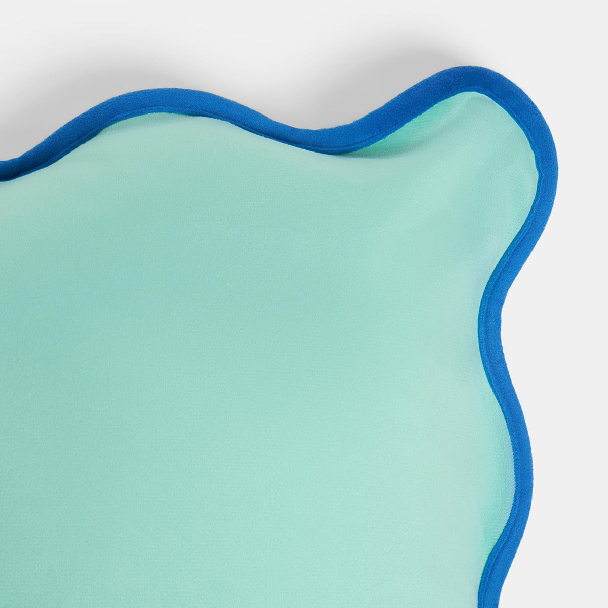 OHS Scallop Edge Cushion Covers Matte Velvet Square Pillowcases Filled Multipack