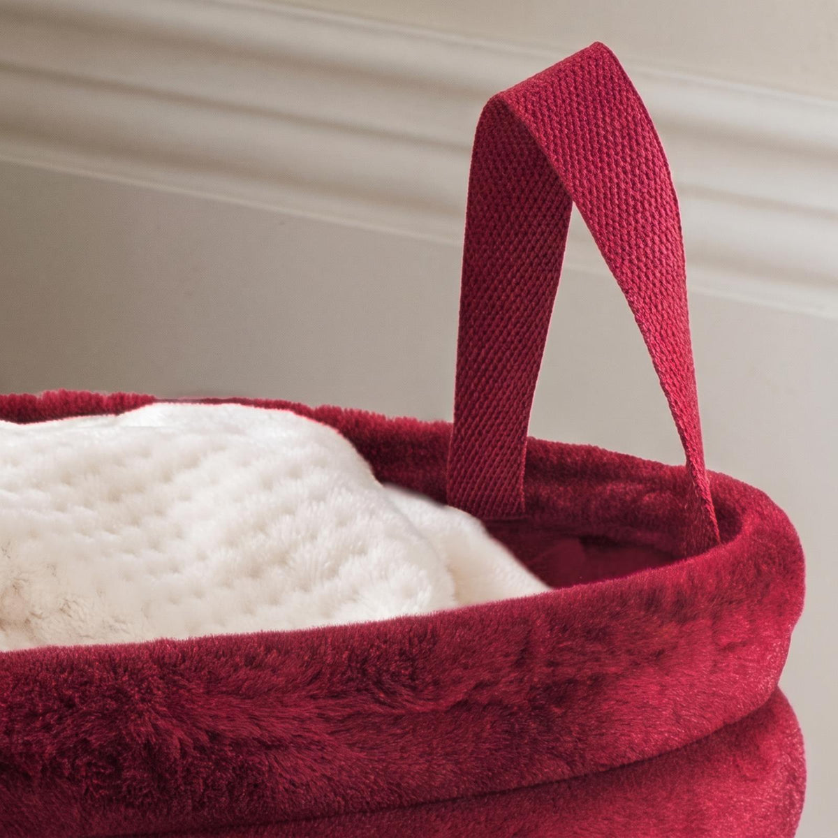 OHS Ribbed Storage Basket with Handles Faux Fur Compact Bucket Organiser