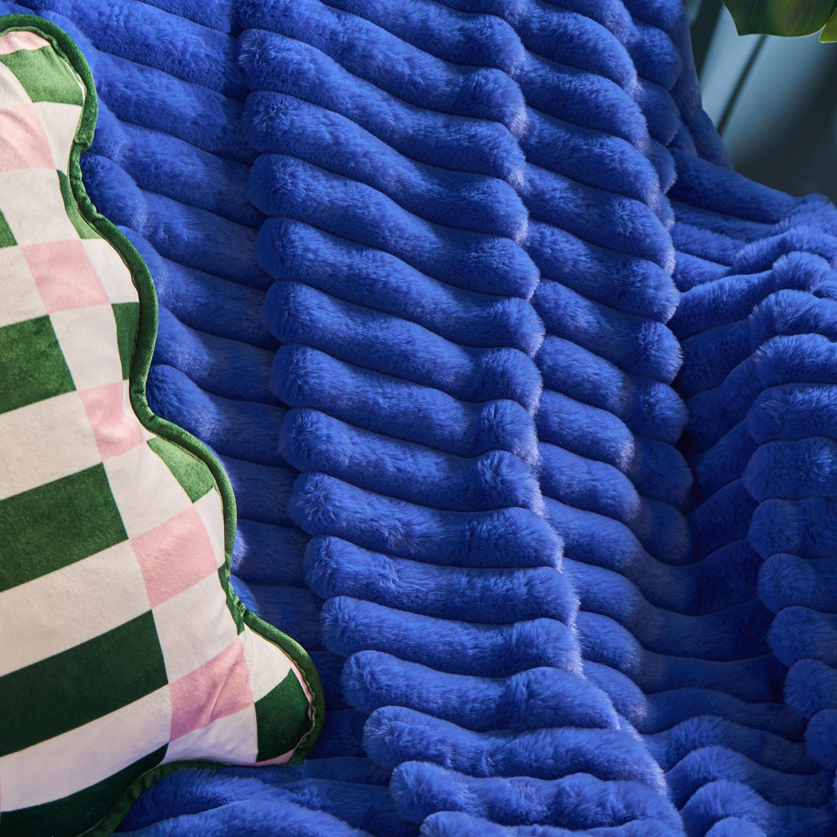 OHS Faux Fur Ribbed Fleece Throw Over Bed Blanket Warm Supersoft