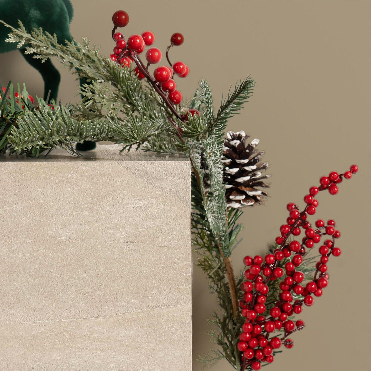 OHS Artificial Decorative Garland Foliage Fireplace Door Party Spring Xmas Home