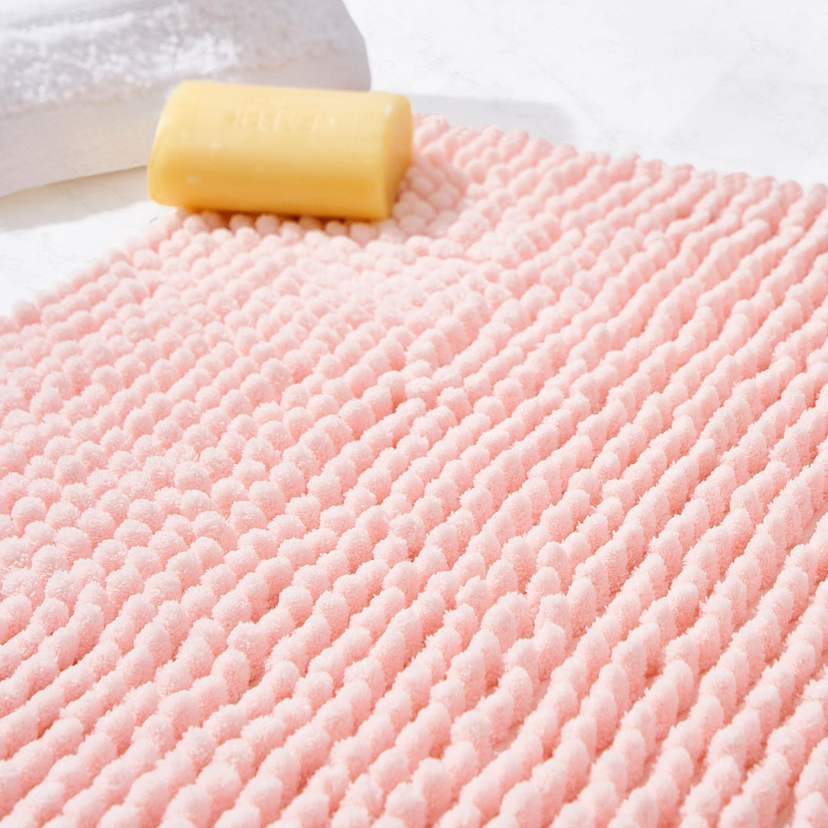 Brentfords Noodle Bath Mat Non Slip Shower Soft Highly Absorbent Chenille Shaggy