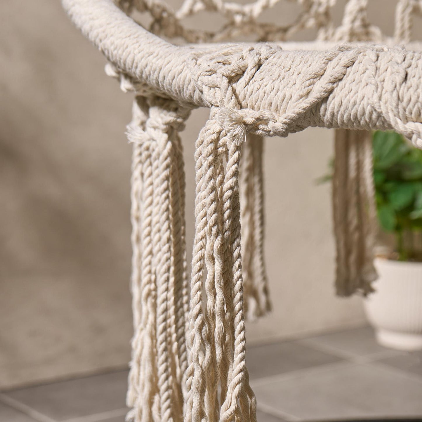 OHS Macrame Hanging Chair Garden Swing Hammock Rope Soft Tassels Outdoor