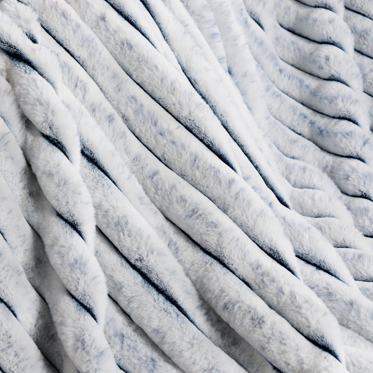 OHS Faux Fur Ribbed Fleece Throw Over Bed Blanket Warm Supersoft