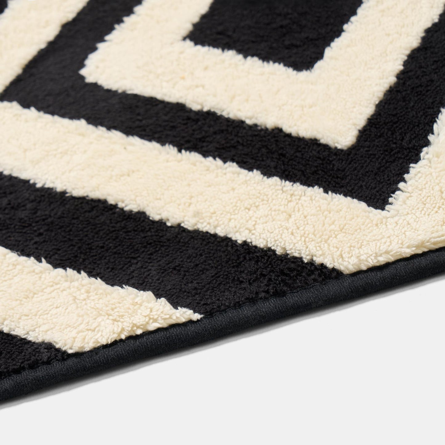 OHS Contrast Geo Rug Tufted Non Slip Soft Modern Carpet Living Room Bedroom