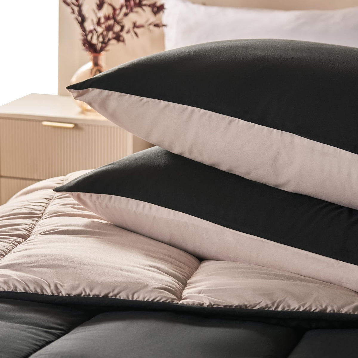 OHS Coverless Duvet & Pillowcase 10.5 Tog Bedding Set Easy Care Reversible