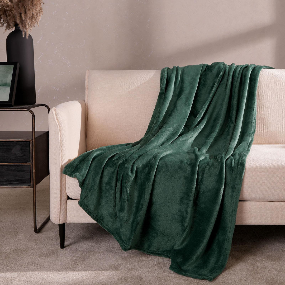 OHS Large Flannel Fleece Bed Blanket Warm Throw Over Ultra Soft Bed Sofa
