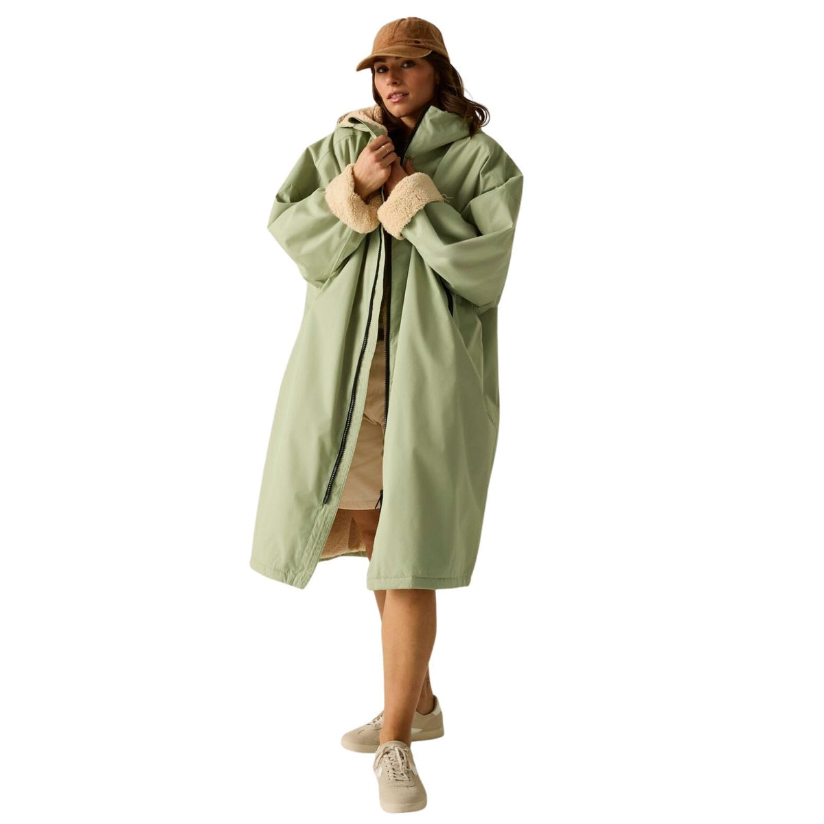 Regatta Adult Waterproof Changing Robe
