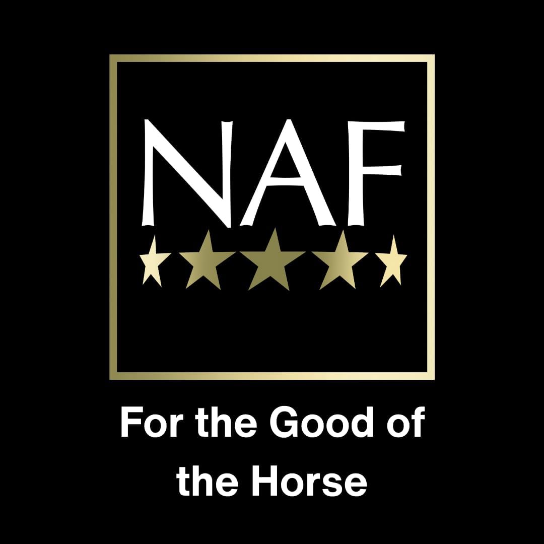 NAF Blueberry & Banana Horse Treats 1kg – Natural Low-Sugar Equine Snacks – Laminitis-Friendly Healthy Horse & Pony Treats – Nutritious Daily Reward for Training, Bonding & General Feeding