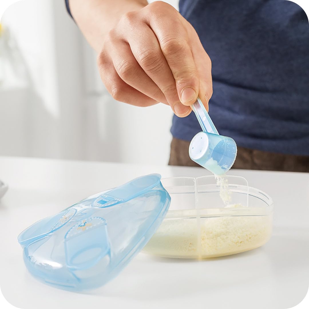 MAM Formula Dispenser | Stores 40g Per Serving and Holds 3 Servings | Spill-Free Snap Cover for Easy Opening | Baby Accessories | Pink (Various Designs)
