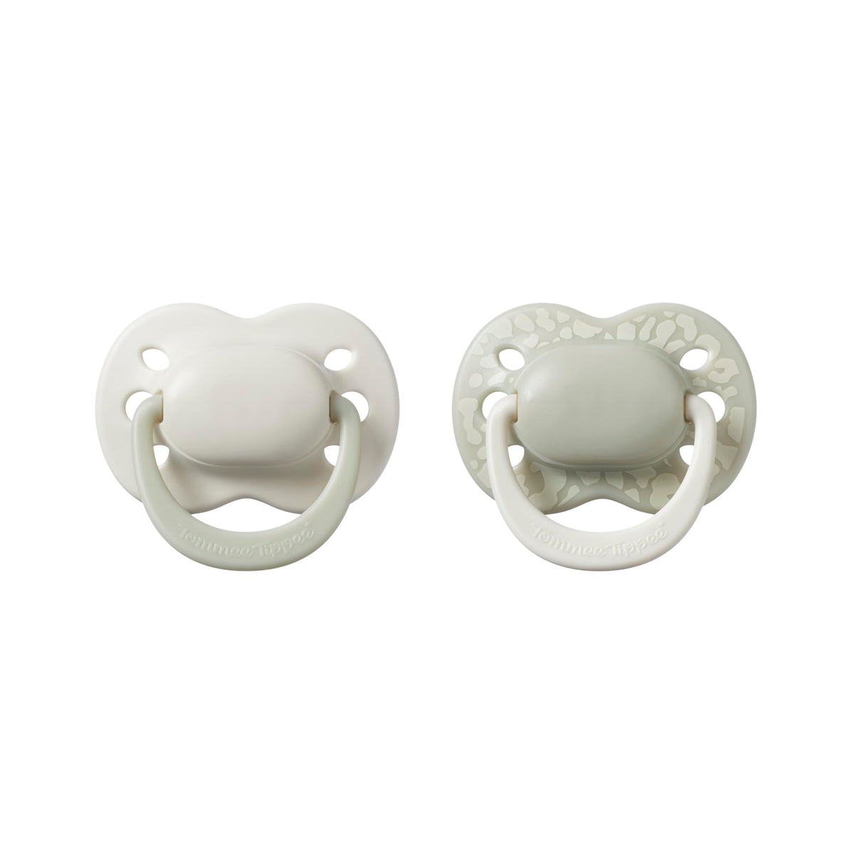 Tommee Tippee Cherry Latex Dummies, 18-36 Months, Pack of 2 Dummiess with 100% Natural Latex baglet