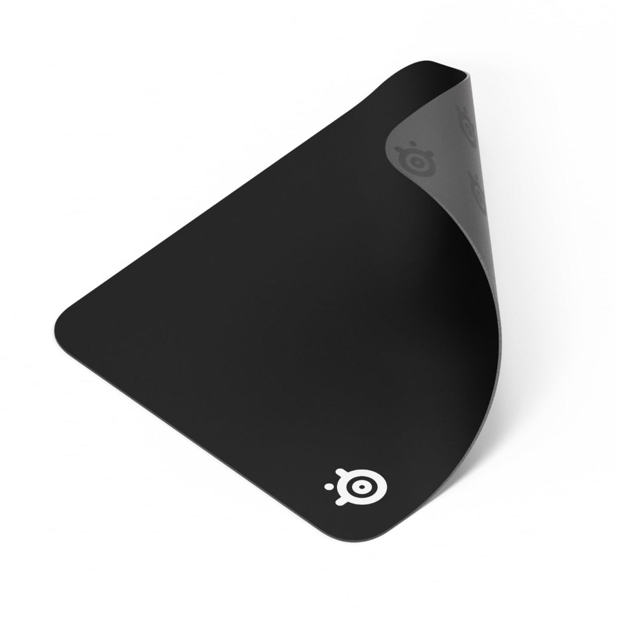 SteelSeries QcK Edge Cloth Gaming Mouse Pad - Never-fray Stitched Edges - Optimized For Gaming Sensors - Size L (450 x 400 x 2mm) - Black