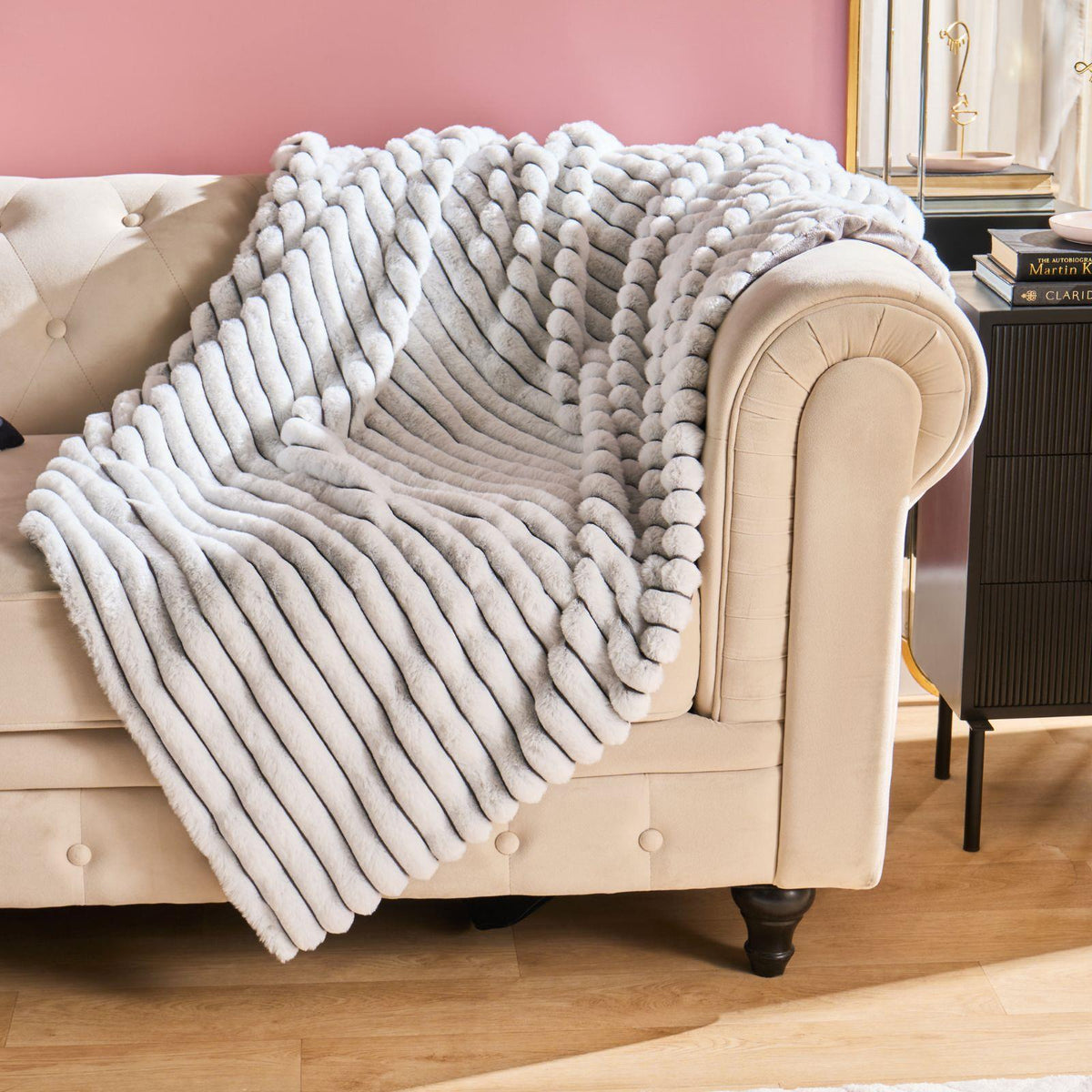 OHS Faux Fur Ribbed Fleece Throw Over Bed Blanket Warm Supersoft